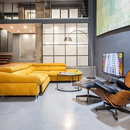 Trendy Industrial Apt Next To Museum Of Acropolis Athens Exterior photo
