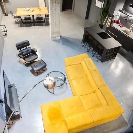 Trendy Industrial Apt Next To Museum Of Acropolis Athens Exterior photo