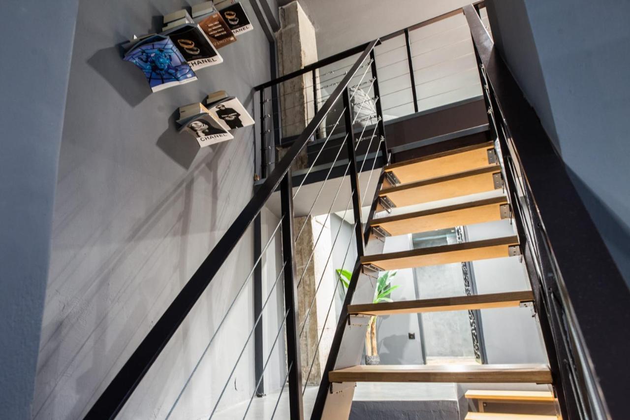 Trendy Industrial Next To Museum Of Acropolis Apartment Athens