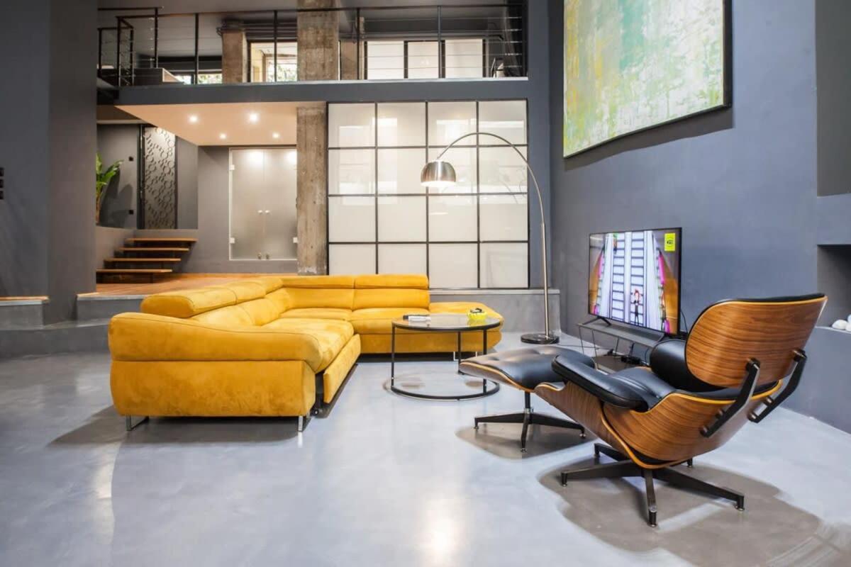 Apartment Trendy Industrial Next To Museum Of Acropolis *